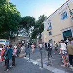 Portugal Here I - Alfama-castelo ליסבון