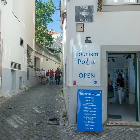 Portugal Here I - Alfama-castelo Lisboa